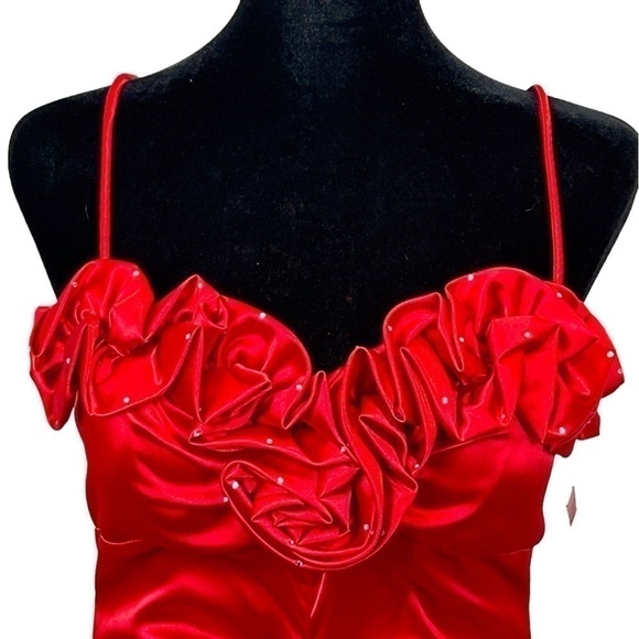 Blondie Nites Red Satin Ruched Rosette Rhinestone Juniors Dress Size-5 NWT - Picture 3 of 12